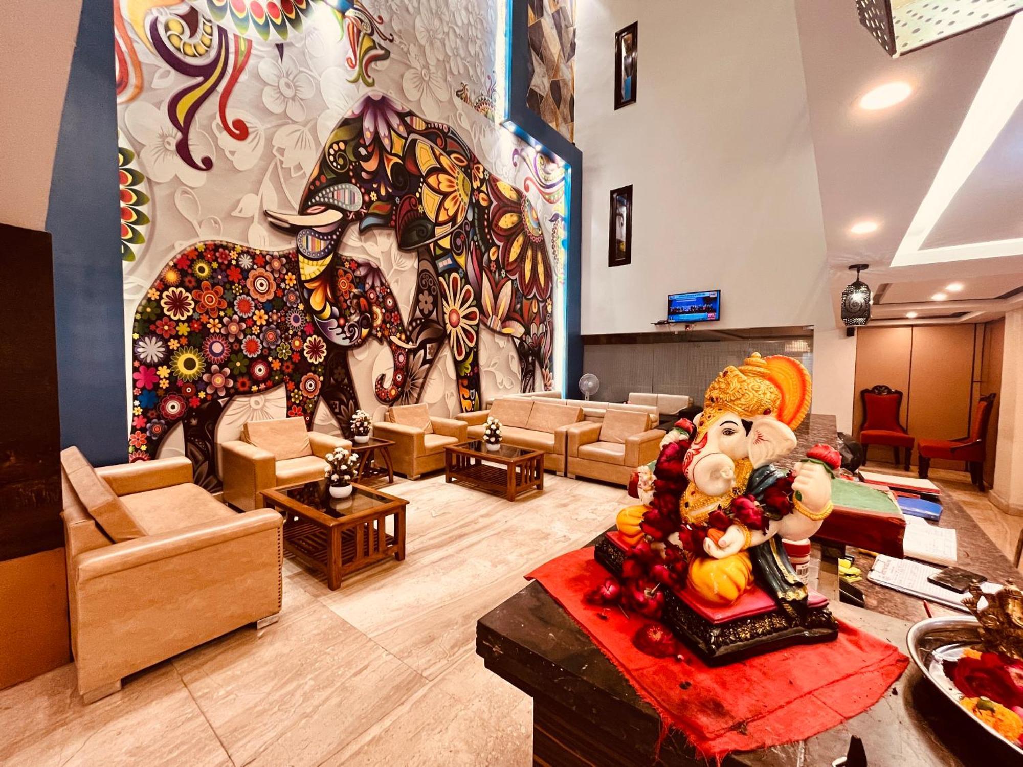 Hotel The Gold Inn - Karol Bagh Delhi מראה חיצוני תמונה