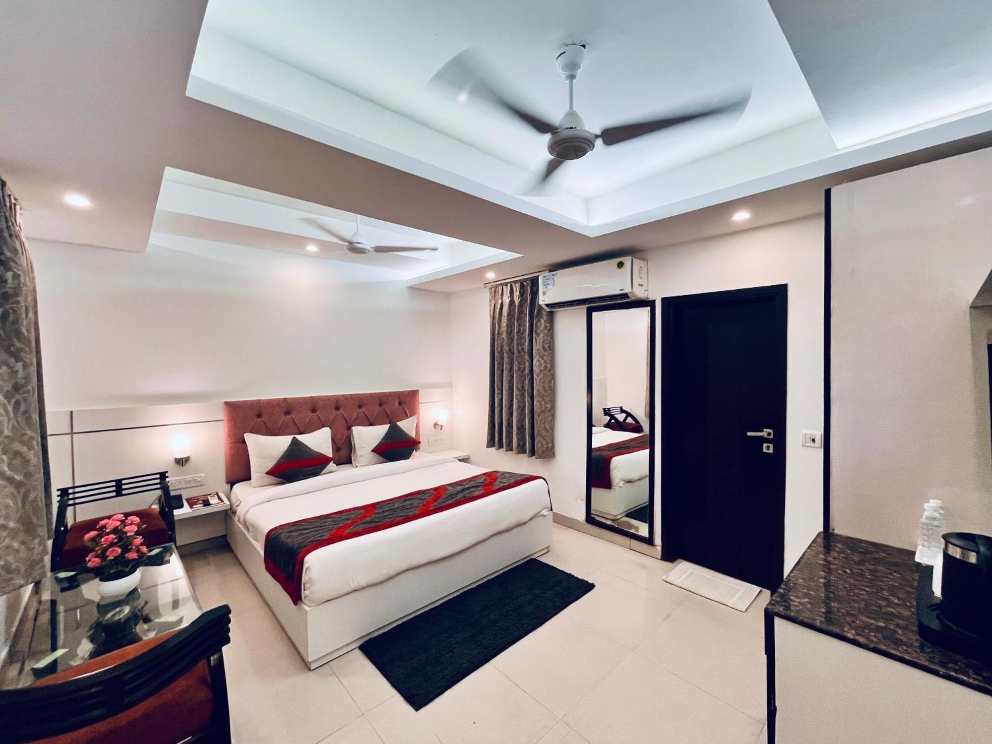 Hotel The Gold Inn - Karol Bagh Delhi מראה חיצוני תמונה