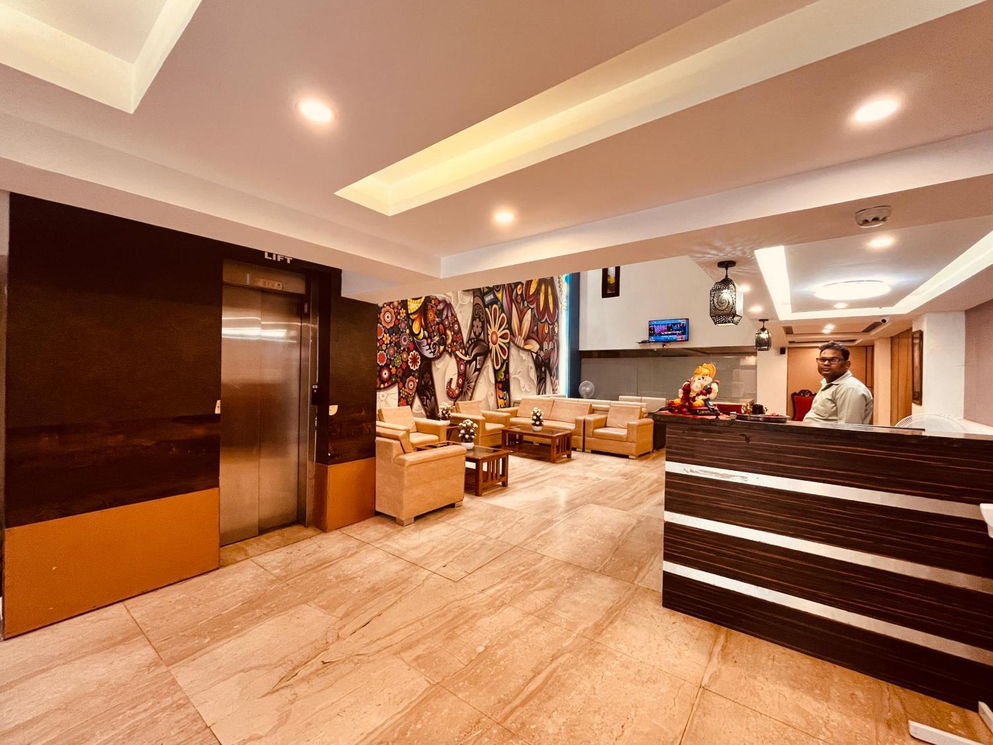 Hotel The Gold Inn - Karol Bagh Delhi מראה חיצוני תמונה