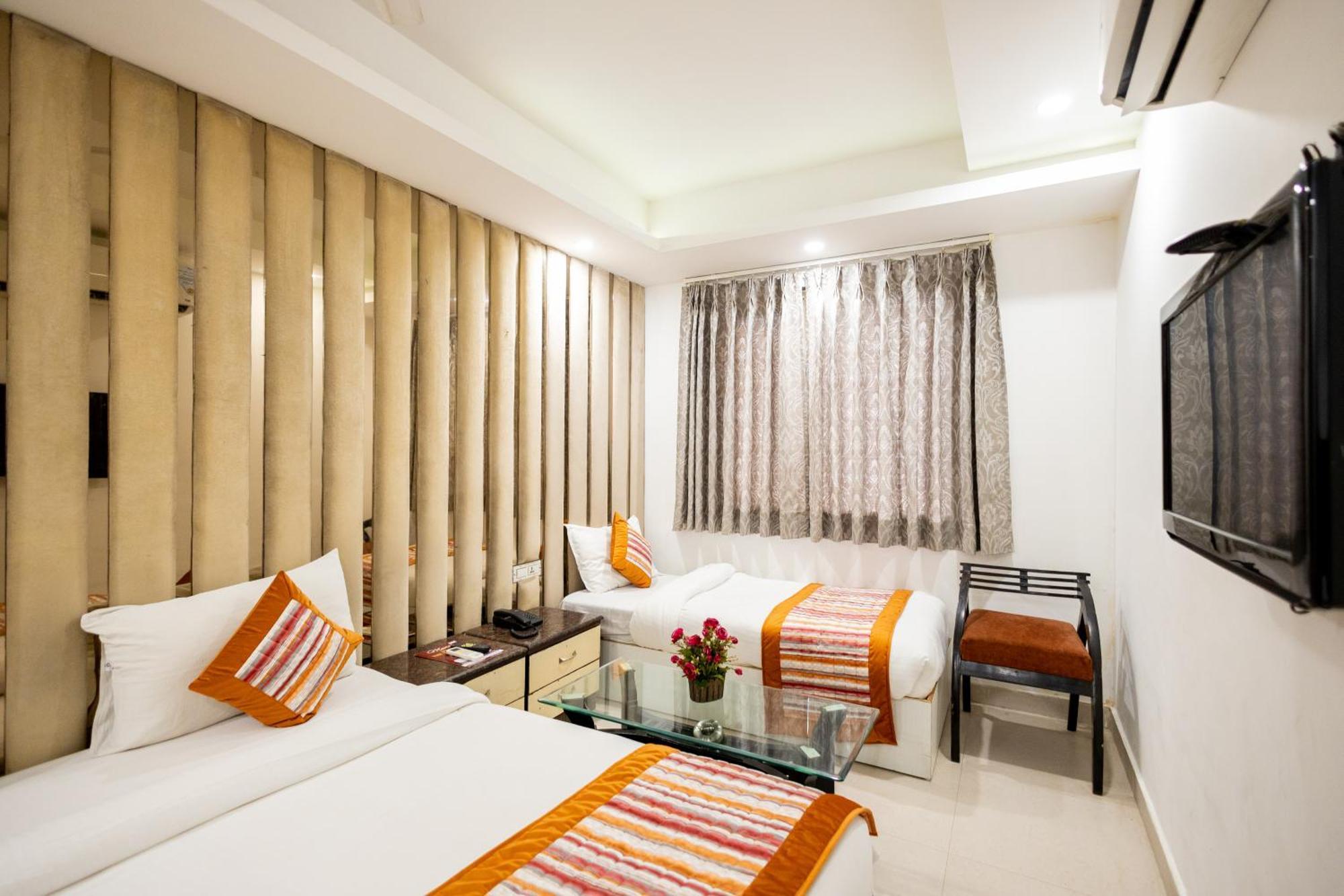 Hotel The Gold Inn - Karol Bagh Delhi מראה חיצוני תמונה